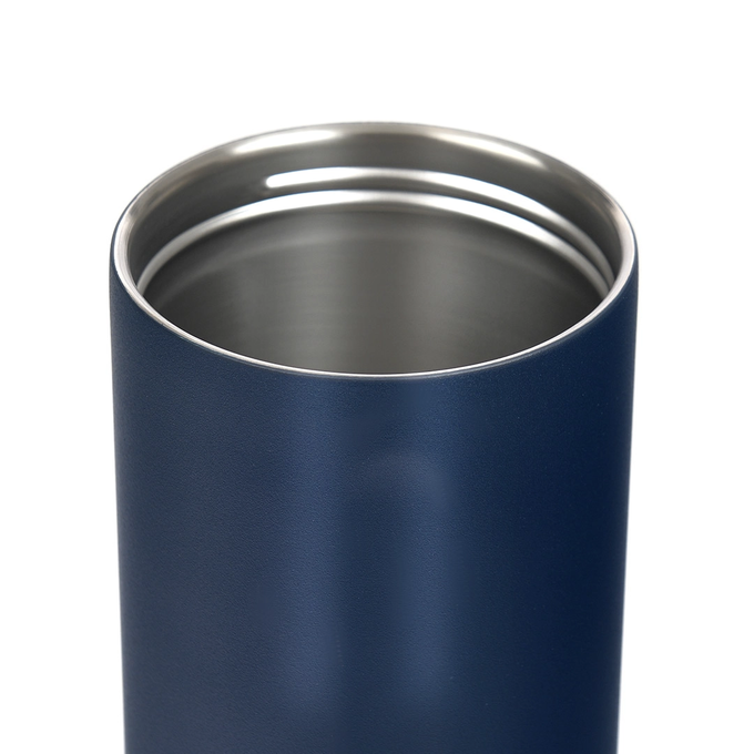 Niebieski kubek termiczny o pojemności 600 ml, Majestic Sport Nord z solidnym stalowym wnętrzem