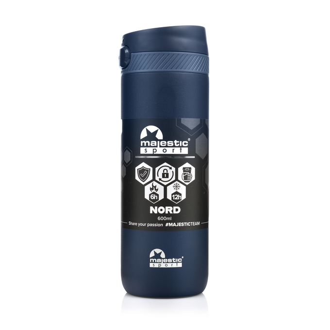 Niebieski kubek termiczny o pojemności 600 ml z logotypem Majestic Sport Nord z etykietą