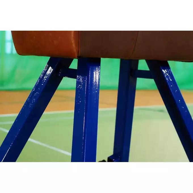 Kozioł gimnastyczny z regulacją wysokości skóra naturalna