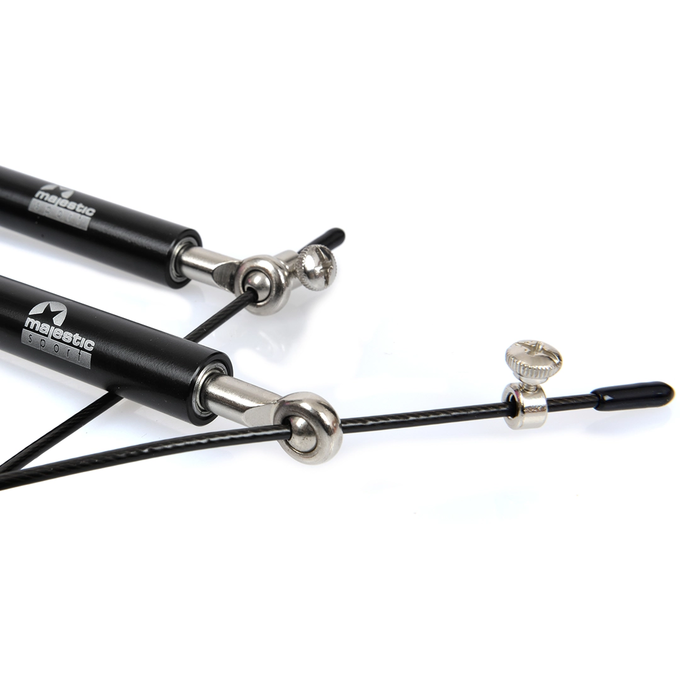 Czarna skakanka stalowa z łożyskami Majestic Sport, specjalna zasada zapobiegająca skręcaniu linki